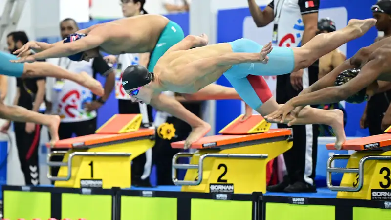 Плавание эстафета 100 метров