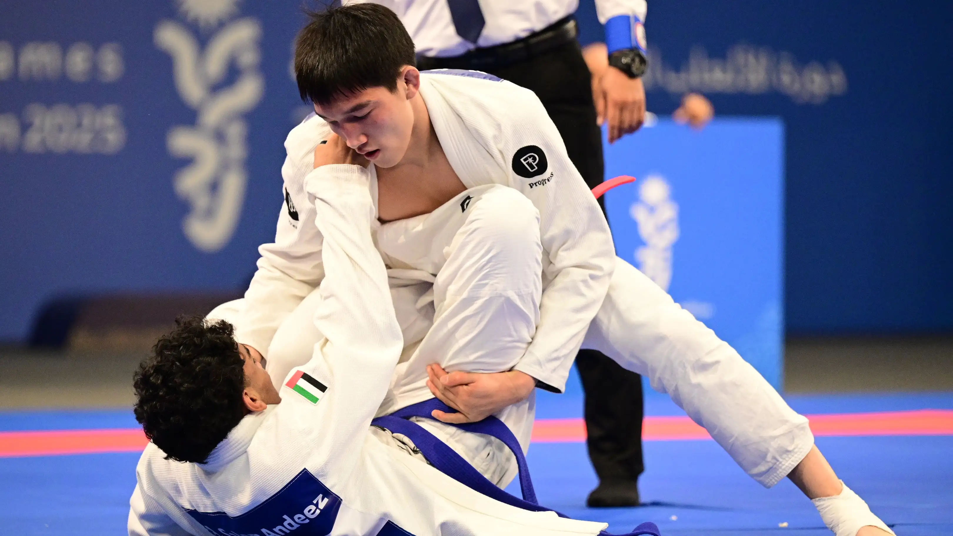 Батырбек Батырбек на Азиаде