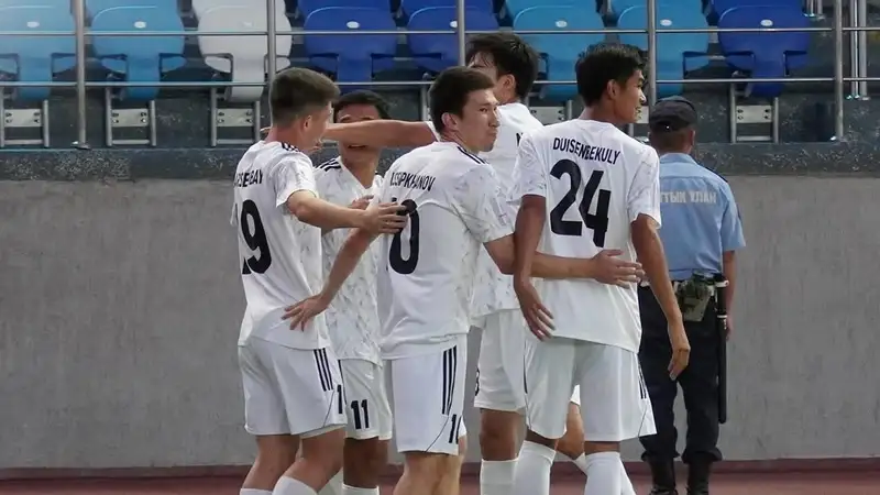 Стало известно, сколько футболистов в этом сезоне привлекли в свои состав клубы КПЛ