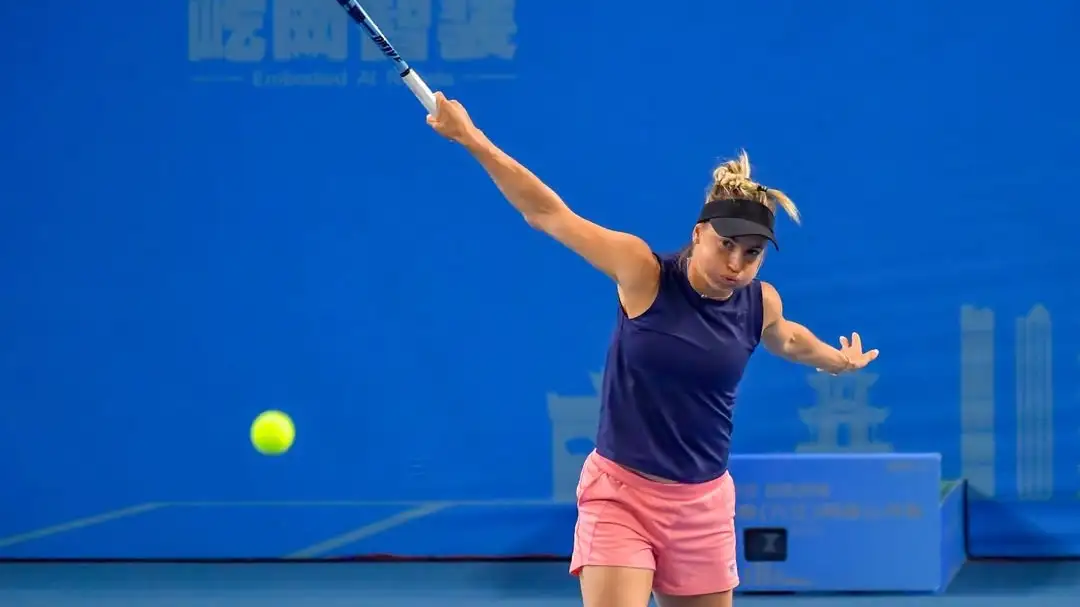 Провалом завершилась игра Юлии Путинцевой за полуфинал престижного турнира в Китае Провалом завершилась игра Юлии Путинцевой за полуфинал престижного турнира в Китае