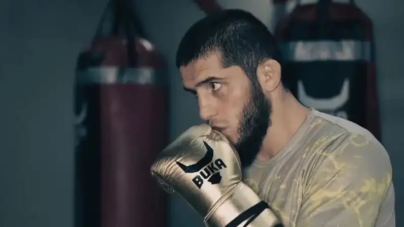 Ислам Махачев  Ислам Махачев