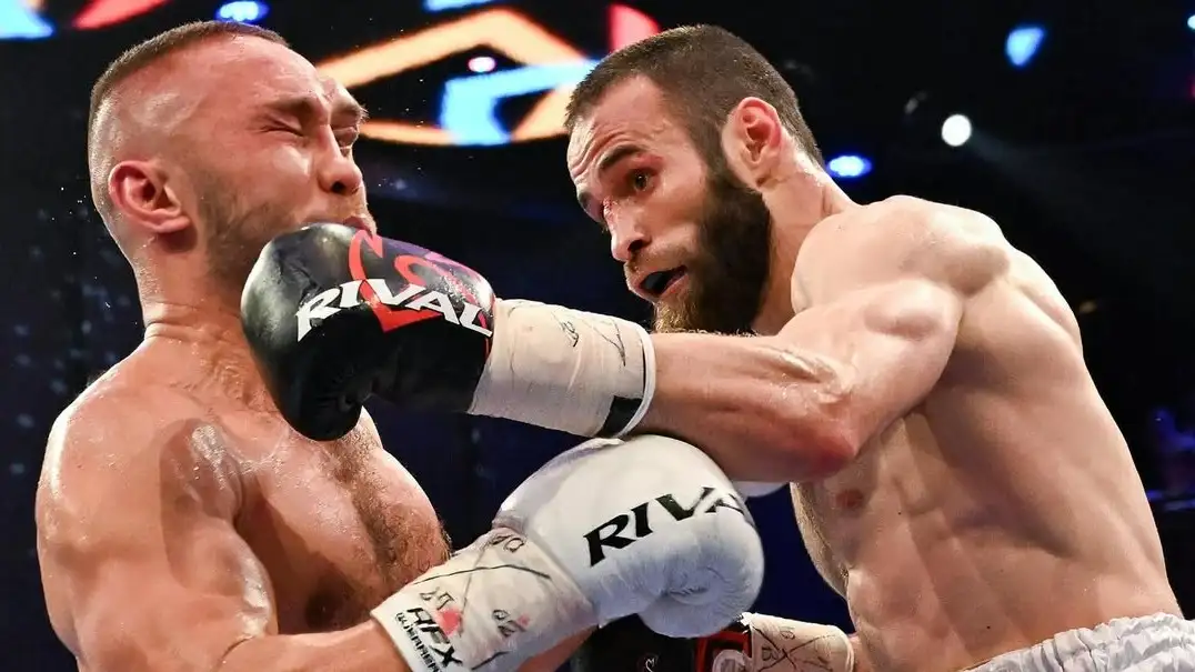 Разгромным решением судей и нокдауном завершился бой боксёра из Казахстана с непобеждённым чеченцем Разгромным решением судей и нокдауном завершился бой боксёра из Казахстана с непобеждённым чеченцем