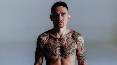 Макс Холлуэй  Макс Холлуэй