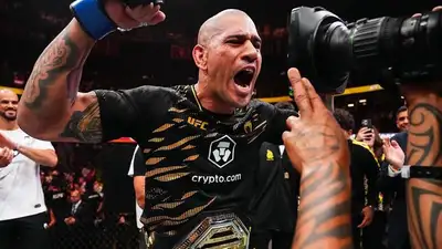 Алекс Перейра Алекс Перейра