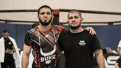 Ислам Махачев назвал трёх бойцов, которых взял бы с собой на уличную драку