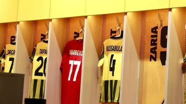 Лория критикует цены на ЛЧ в Алматы