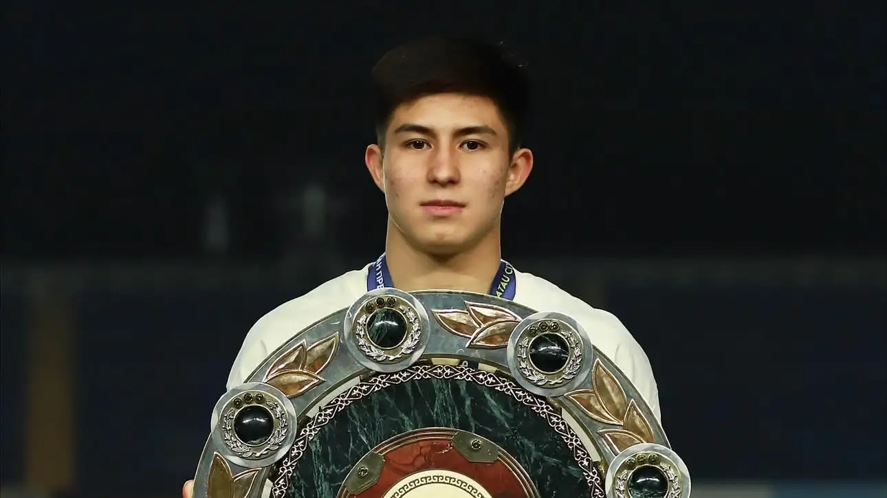 Дастан Сатпаев стал самым дорогим игроком Казахстана