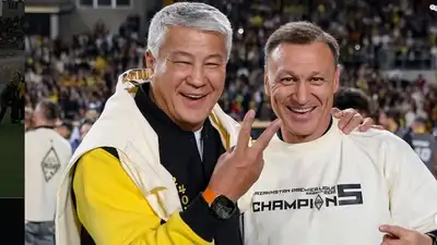 Уразбахтин в раздевалке