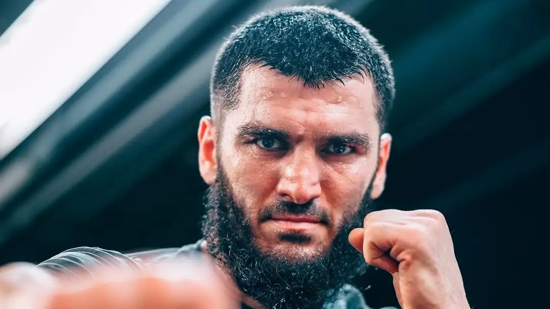 Артур Бетербиев