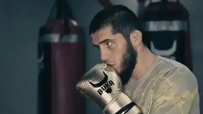 Ислам Махачев