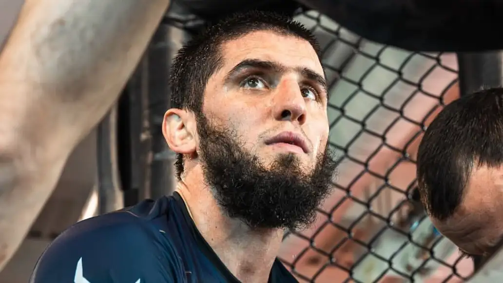 Ислам Махачев