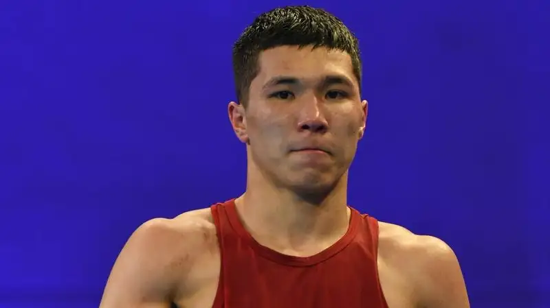 Нокаутом завершился бой казахского боксёра из Узбекистана на турнире, который проигнорировал Казахстан