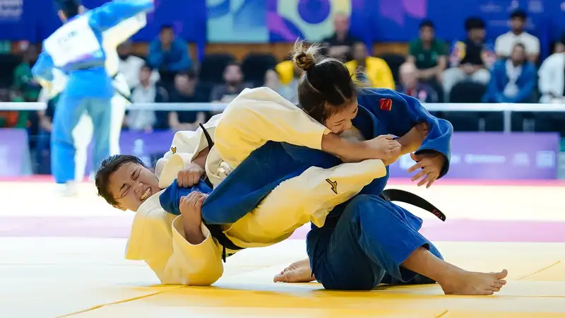 Казахстанская дзюдоистка проиграла схватку за полуфинал, но ещё может завоевать медаль Исламиады-2025