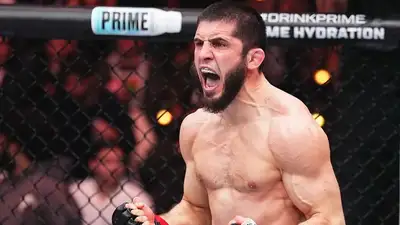 Ислам Махачев