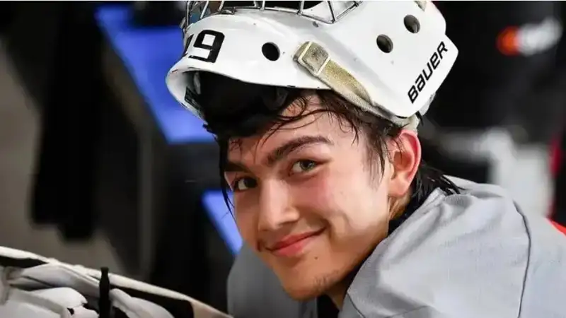 Вратарь из Казахстана победил в Канаде