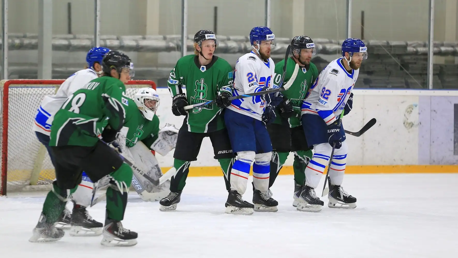 Очередные разгромные победы &quot;Торпедо&quot; и &quot;Сарыарки&quot; случились в чемпионате Казахстана по хоккею