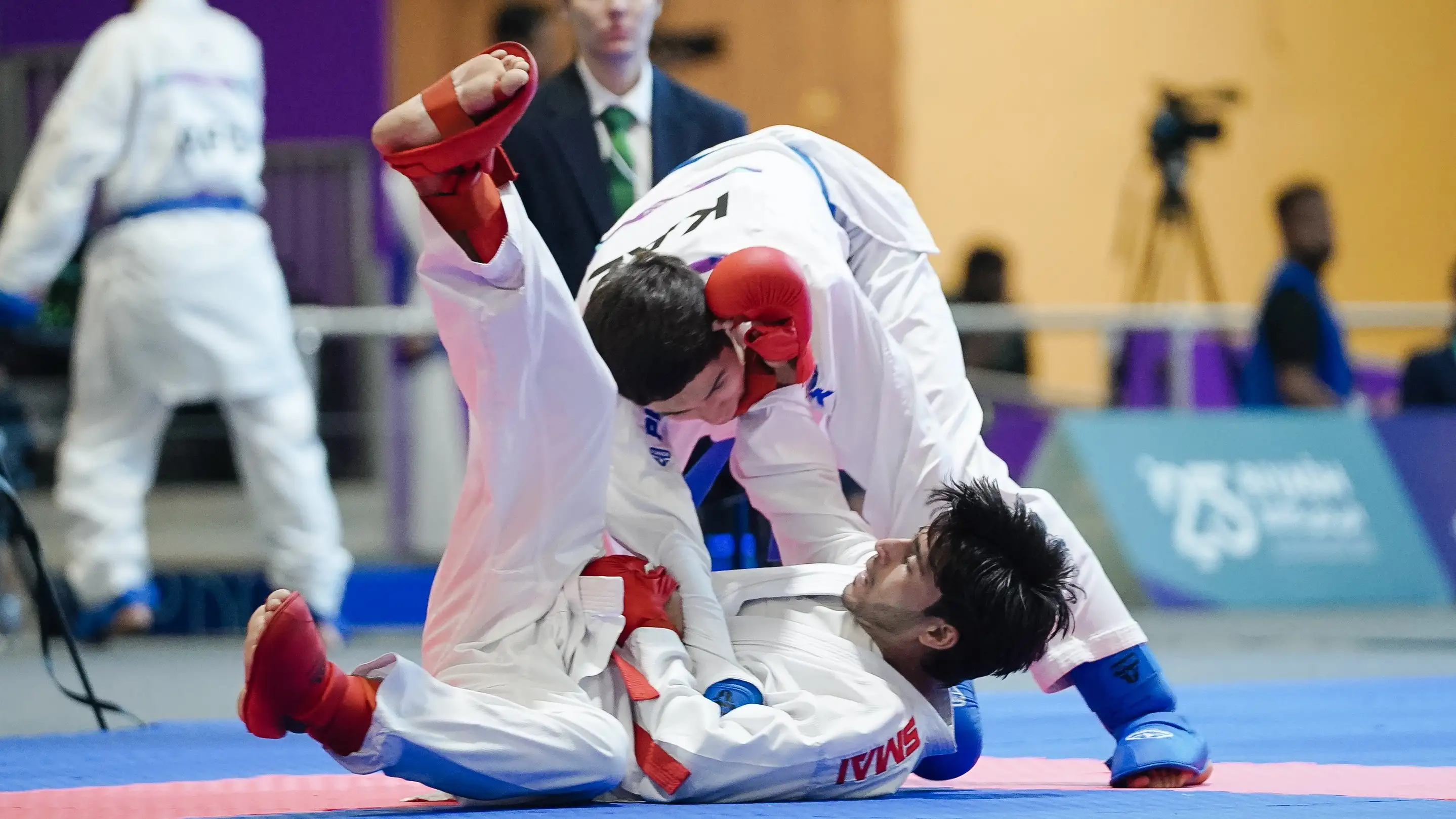Драмой завершился полуфинальный поединок казахстанского каратиста на Исламиаде-2025