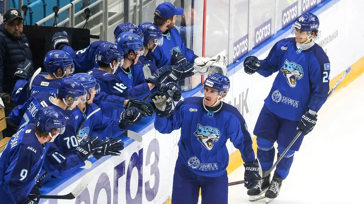 Сразу два хоккеиста &quot;Барыса&quot; вошли в лучшую десятку КХЛ