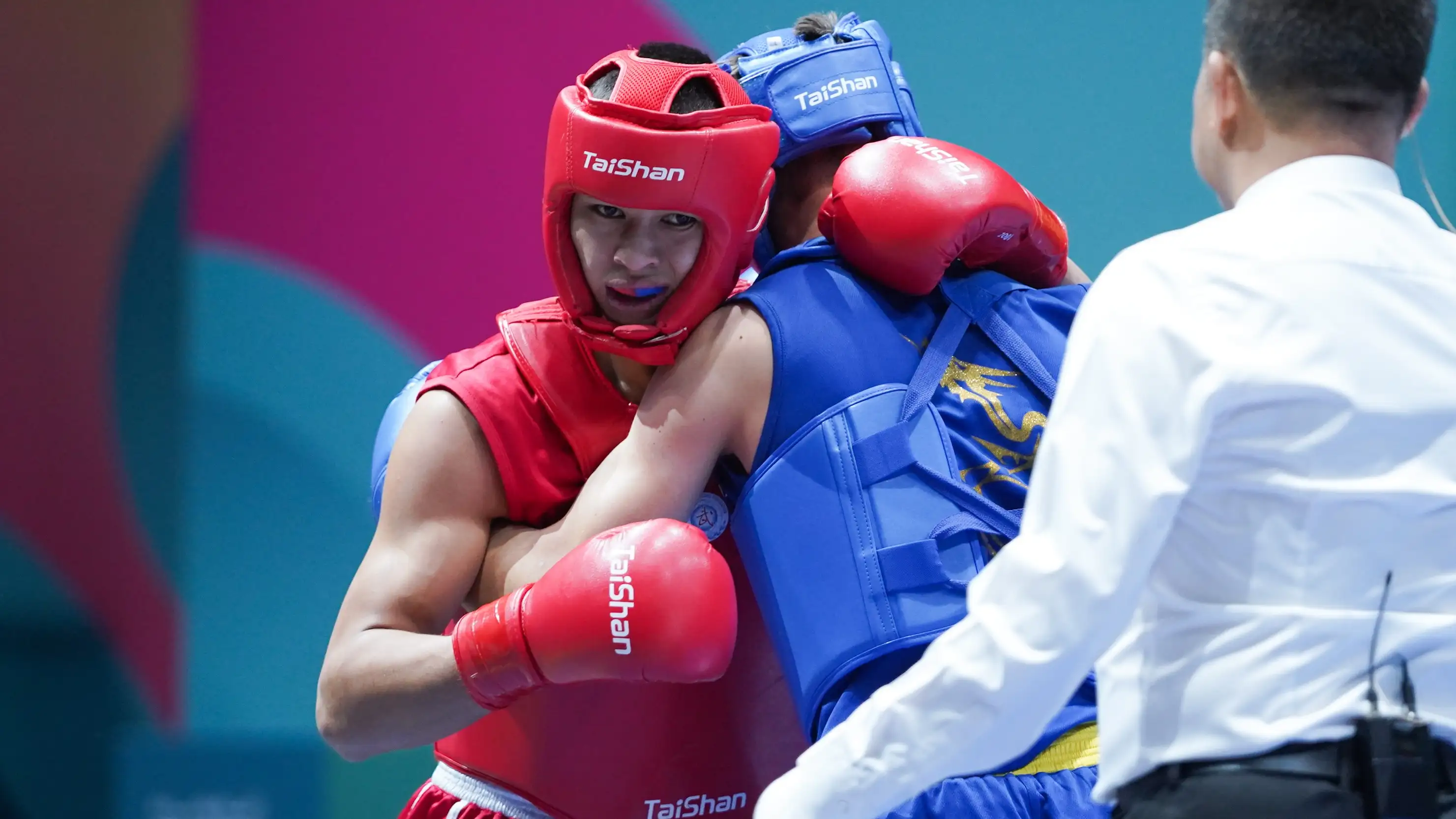 Зерипов проиграл на ИИ