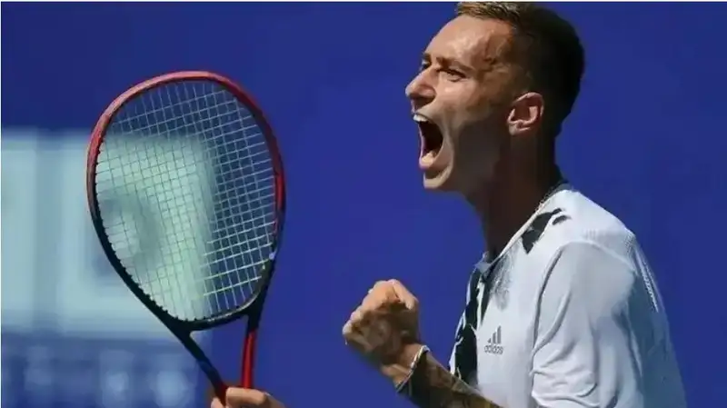 Евсеев проиграл финал