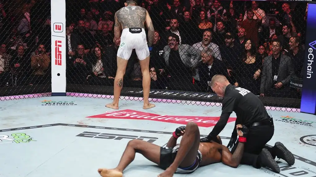 Пратос нокаутировал Эдвардса