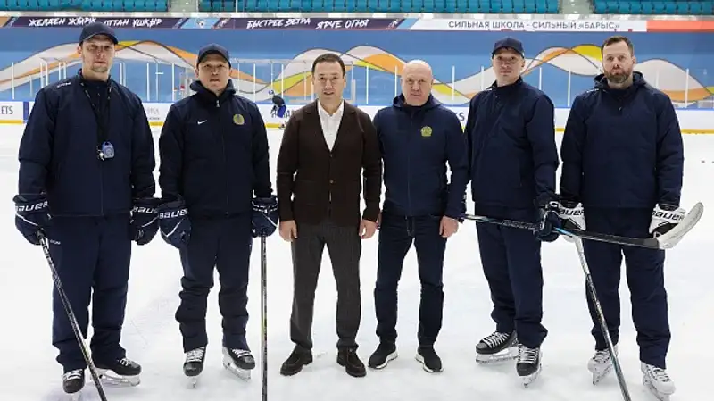 Представлен самый молодой тренерский штаб сборной Казахстана по хоккею