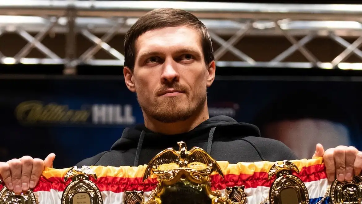 &quot;Он мой брат&quot;: Александр Усик назвал любимого боксёра современности