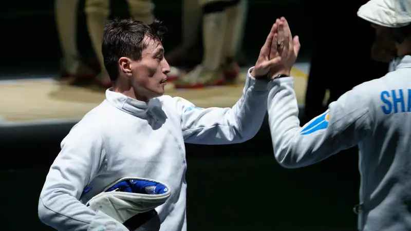 Командный турнир на шпаге на ИИ