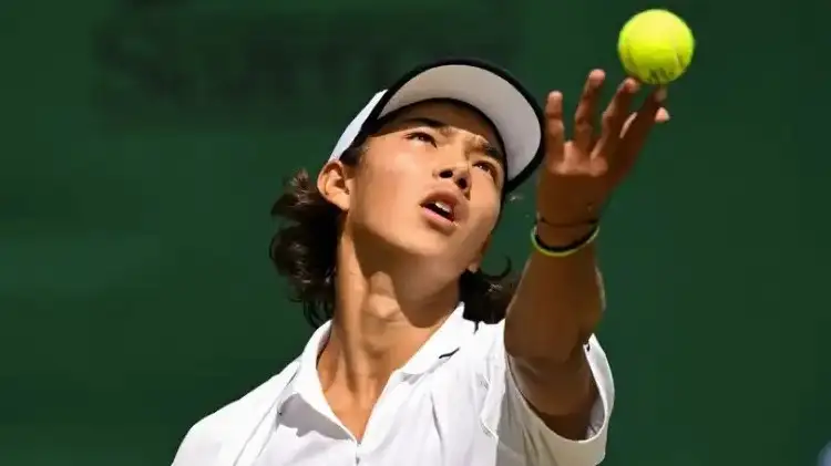 Амир Омарханов 