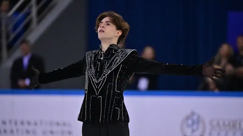 Лучший фигурист Казахстана вышел в финал Гран-при