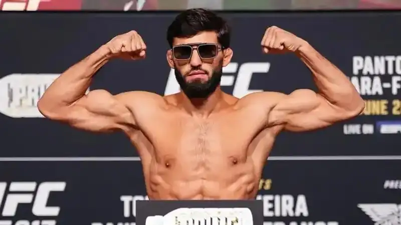 Арман Царукян 