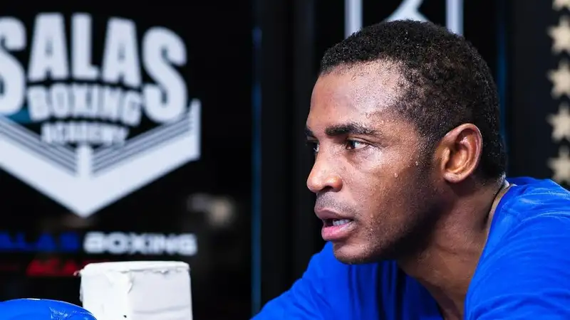 Кубинский чемпион сделал заявление о нокауте Алимханулы перед боем за три титула