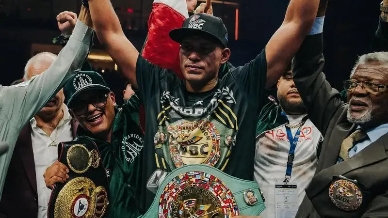 Дэвид Бенавидес 