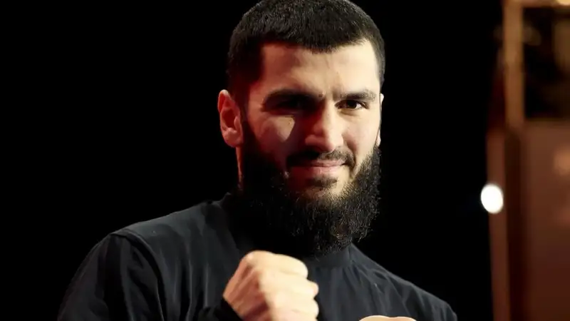 &quot;Ничего нового&quot;: Бетербиев прокомментировал победу Бенавидеса над Ярдом