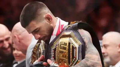 Илия Топурия опроверг информацию о бое в январе