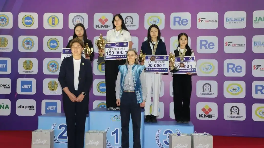 В Алматы завершился чемпионат мира по тогызкумалаку среди юношей и девушек