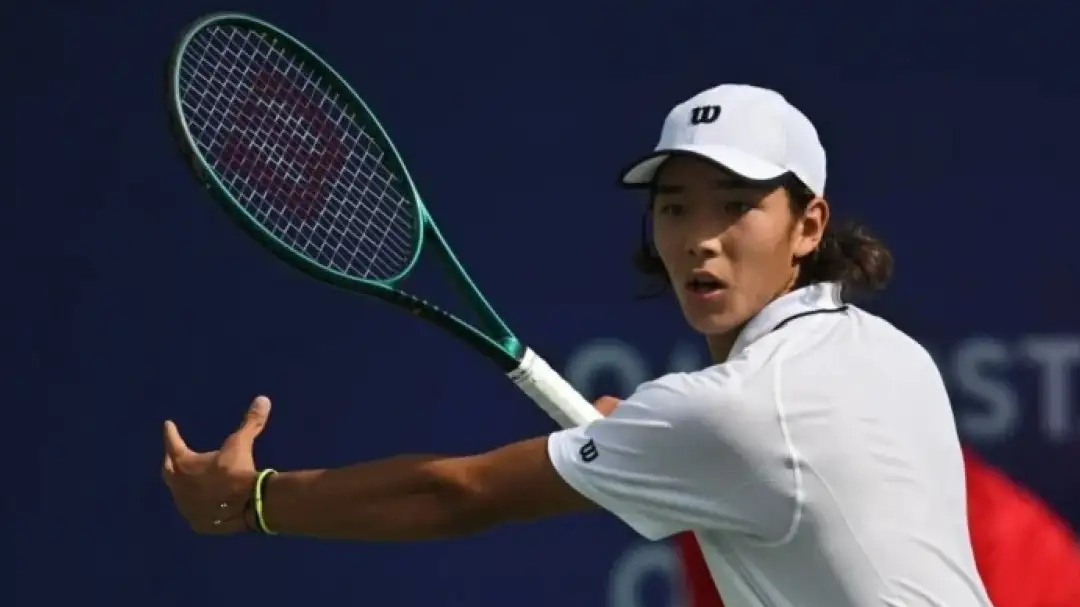 Амир Омарханов 