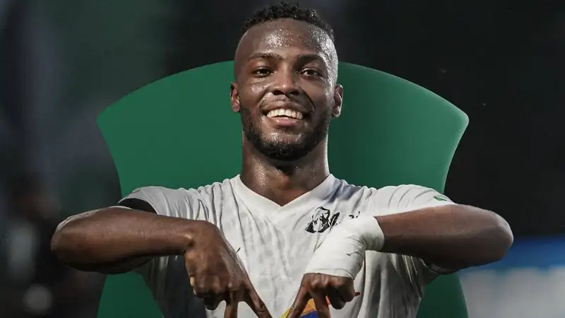 Майком ушёл из "Елимая"