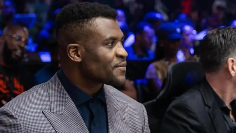 Фрэнсис Нганну 