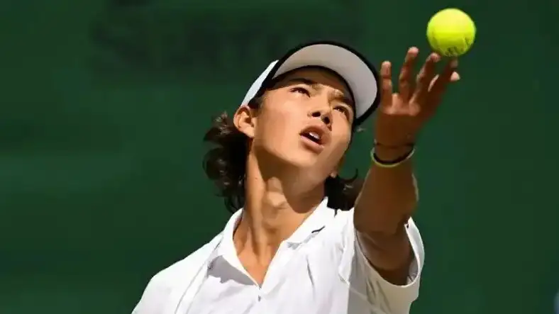 Амир Омарханов 