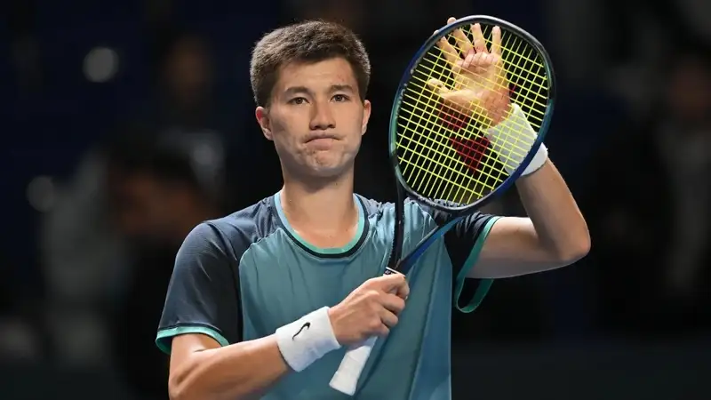 Казахстанский теннисист прекратил борьбу за путёвку на Australian Open-2026