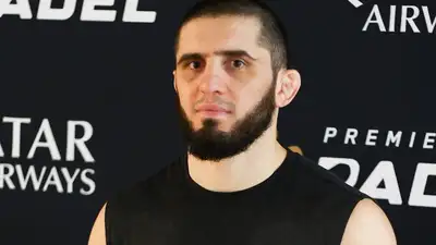 Ислам Махачев