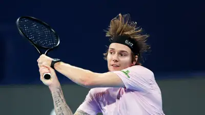 Бублик со второй попытки победил Хачанова