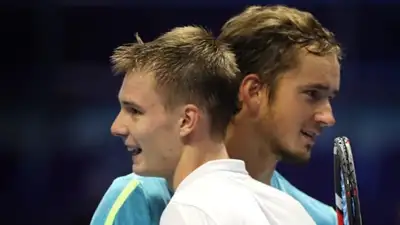 &quot;Знаем друг друга с девяти-десяти лет&quot;: Медведев рассказал о взаимоотношениях с Бубликом