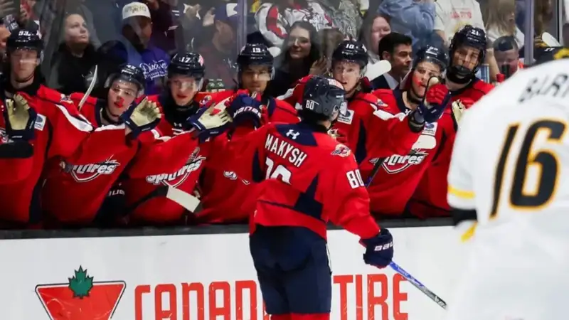 Команда казахстанского хоккеиста одержала победу в канадской лиге OHL