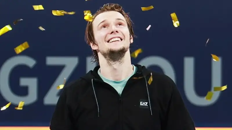 "Жизнь заставила": Александр Бублик объяснил собственный прогресс