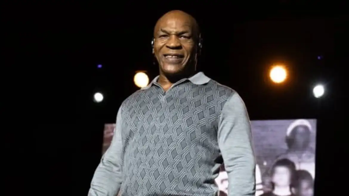 Майк Тайсон вспомнил победу Кроуфорда над &quot;Канело&quot;: Такого больше не будет в современном боксе