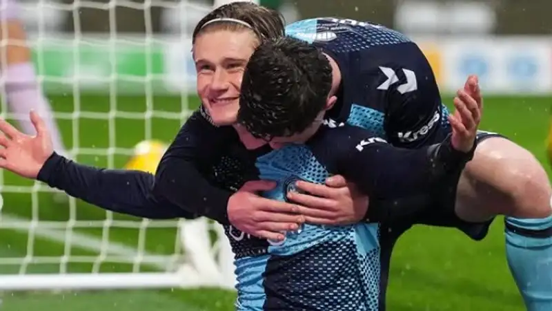 Уиком Уондерерс сыграл вничью 