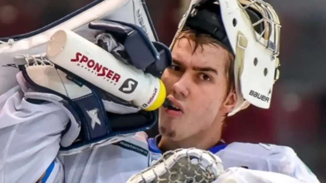 Казахстанский вратарь остался в запасе на матч американской хоккейной лиги ECHL