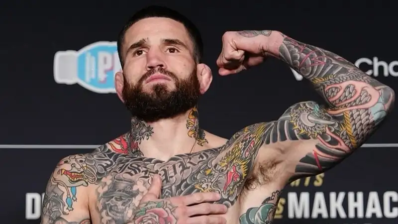 Шон Брэди рассказал, кто меньше всего заслуживает шанс на титульный бой в весе Рахмонова